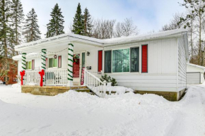 Boyne City Retreat Near Beaches and Mtn Resort!